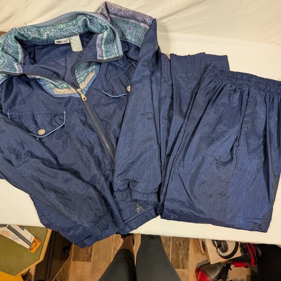 Vintage Outfits Bundle - Picture 3 of 6